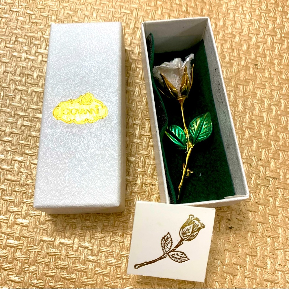 Vintage Giovanni Rose Brooch
